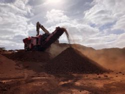 Bauxite product from crusher-screen