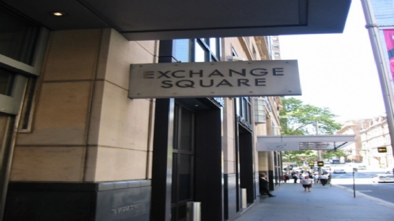 بعد المكاسب الصغيرة في وول ستريت