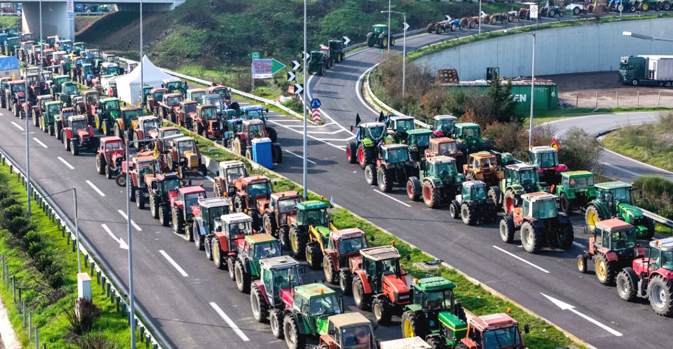 Αγρότες κλιμακώνουν κινητοποιήσεις από αύριο και ζητούν διάλογο με τον πρωθυπουργό μέσω Χατζηδάκη και Τσιάρα