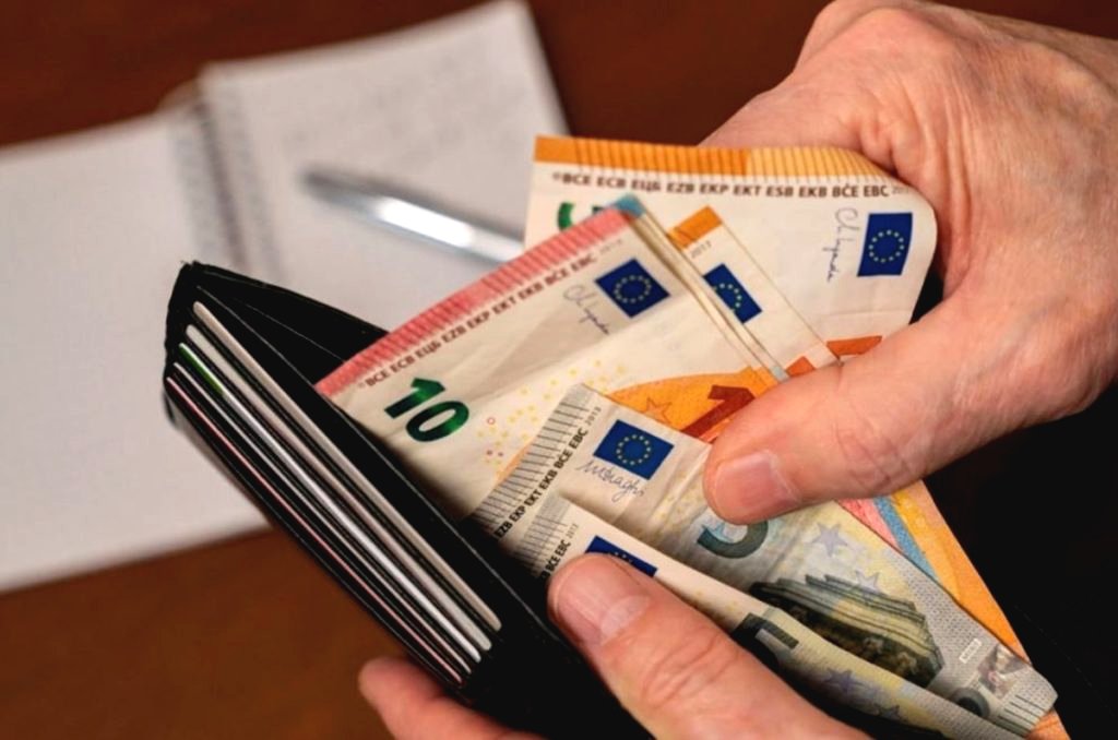 Ελλάδα: πραγματικό εισόδημα -15% σε σχέση με το 2009 σύμφωνα με Eurostat