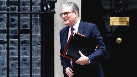 Κιρ Στάρμερ: Γροιλανδία θα οριστεί από Δανία, όχι από τον Τραμπ