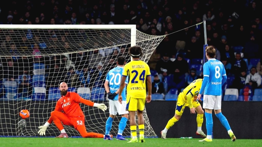 Νάπολι – Βερόνα 2-2: ισοπαλία στη Serie A