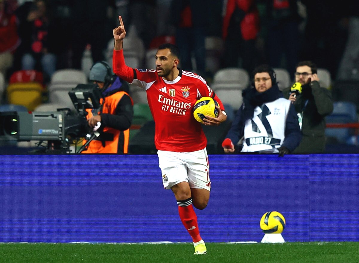 Ο Βαγγέλης Παυλίδης απολογήθηκε για τον αποκλεισμό της Μπενφίκα από το League Cup