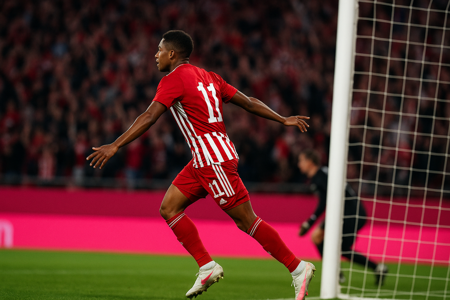 Ο Ζέλσον Μαρτίνς ανοίγει το σκορ για τον Ολυμπιακό