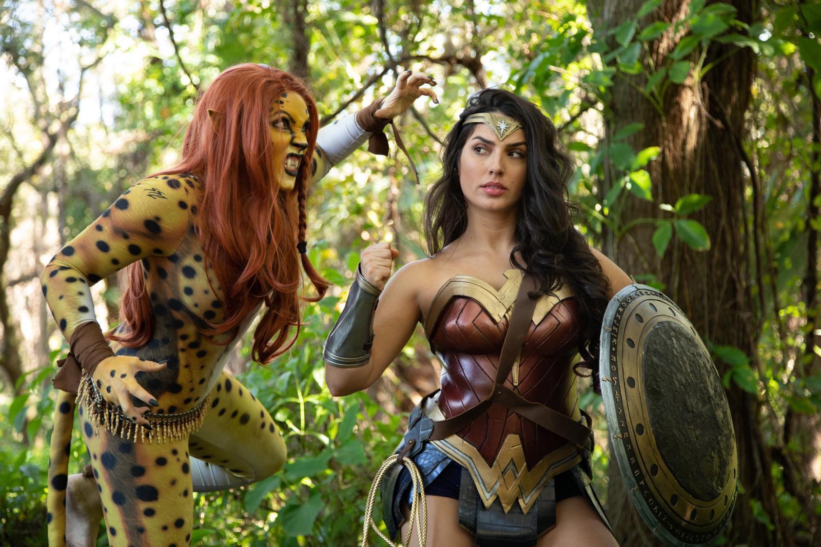 1600px x 1066px - View Wonder Woman and Cheetah by [self] Lis Wonder & The Adi Rodrigues  [photo] Erikacosplay â¤ï¸ for free | Simply-Cosplay