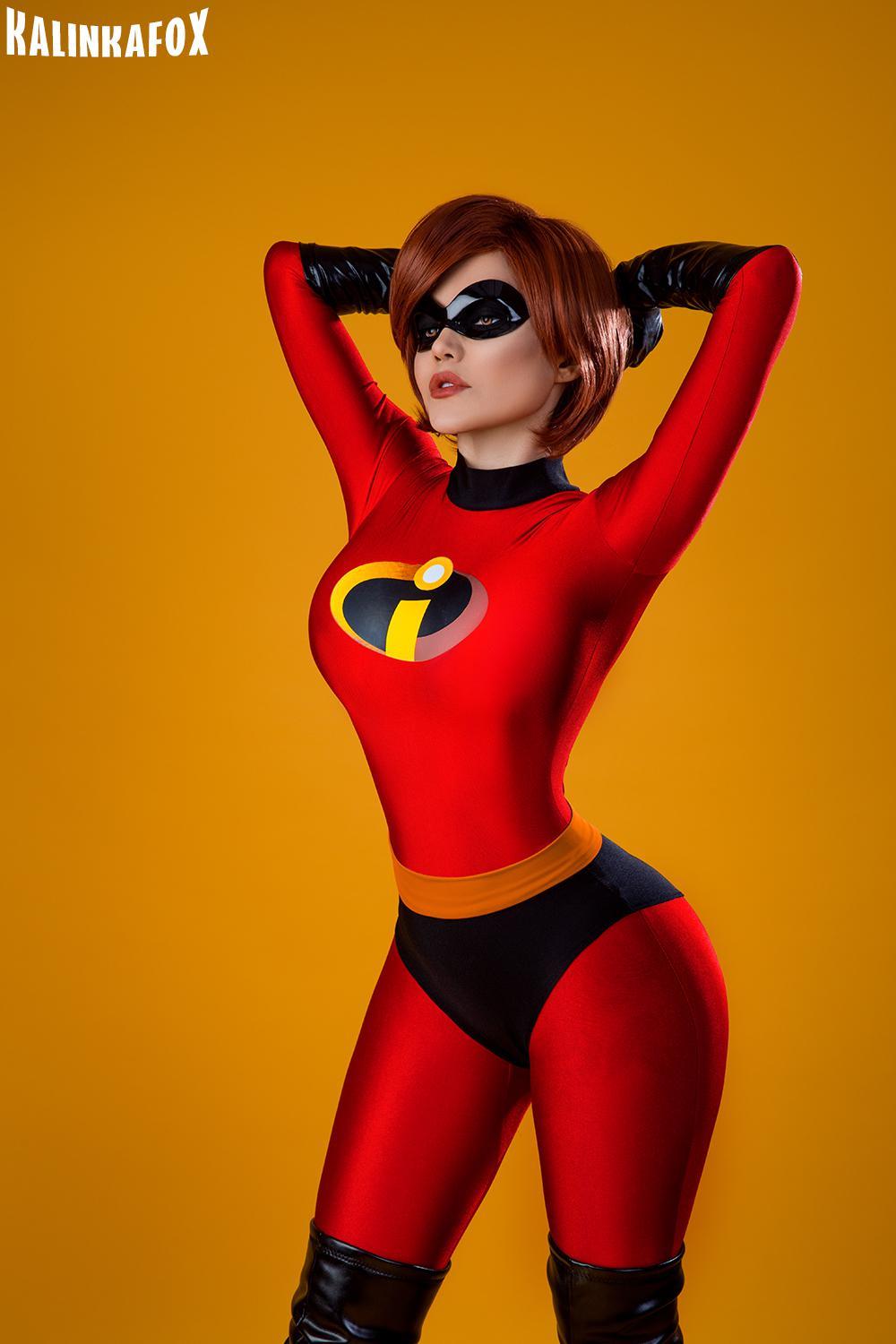 View Elastigirl from The Incredibles by Kalinka Fox for free | Simply- Cosplay