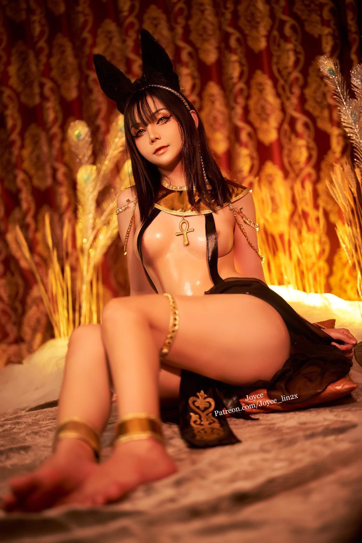 View Anubis cosplay by Joyce for free Simply-Cosplay