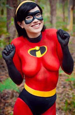 View Kalinka Fox as Violet Parr (The Incredibles) for free | Simply-Cosplay