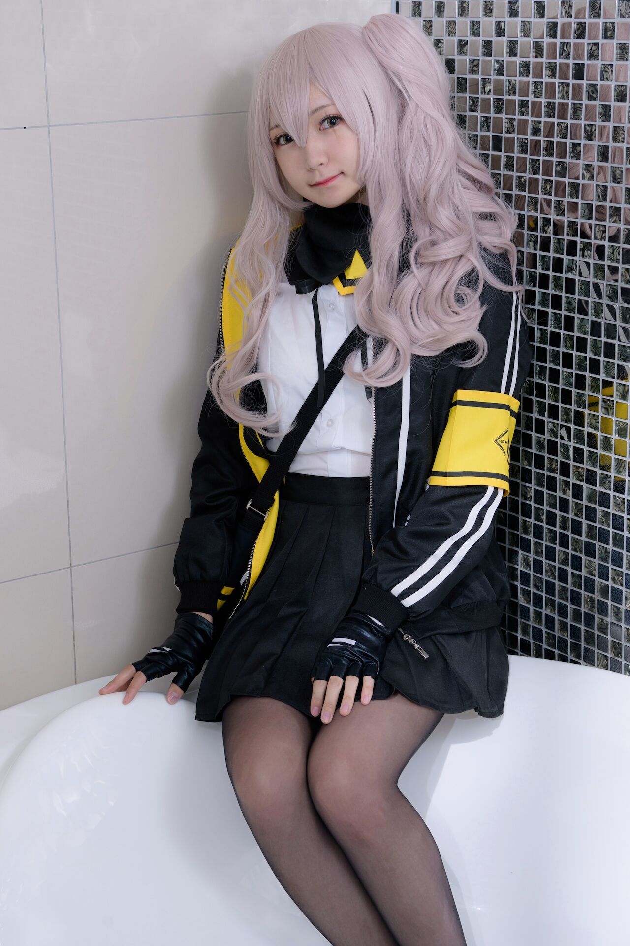 View lotion ump for free | Simply-Cosplay