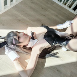 View Whitespring - Mai Sakurajima for free | Simply-Cosplay