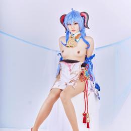 View Ganyu by Julia Chuu💙 for free | Simply-Cosplay