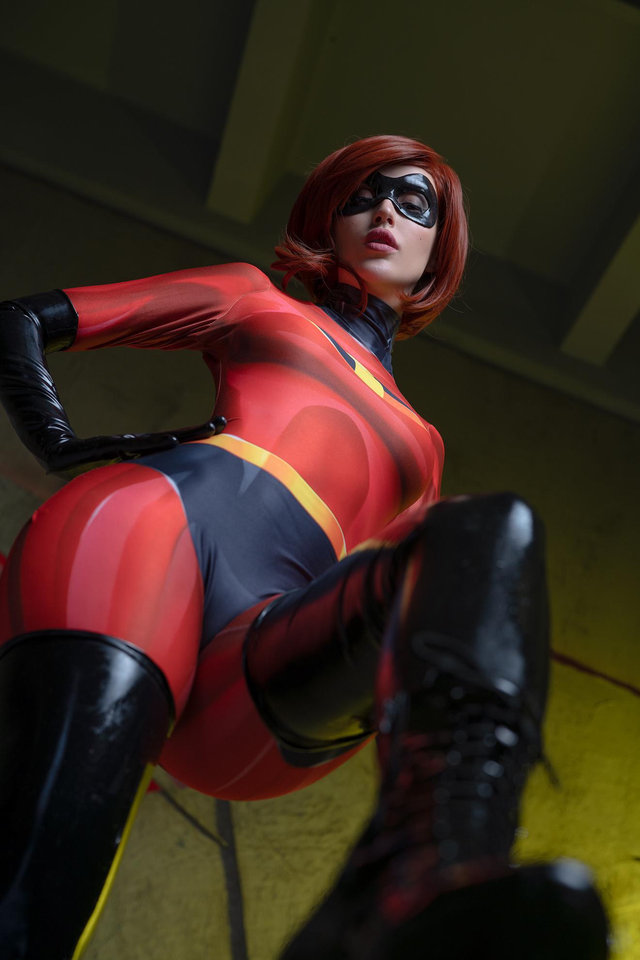 The Incredibles Cosplay Porn - View Elastigirl (The Incredibles) cosplay by Lera Himera for free | Simply- Cosplay