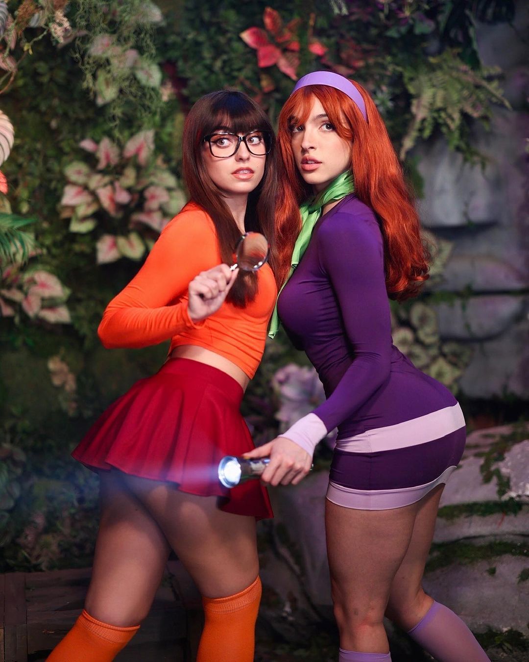 View Velma and Daphney by me(Lea Martinez) and Missbrisolo for free |  Simply-Cosplay