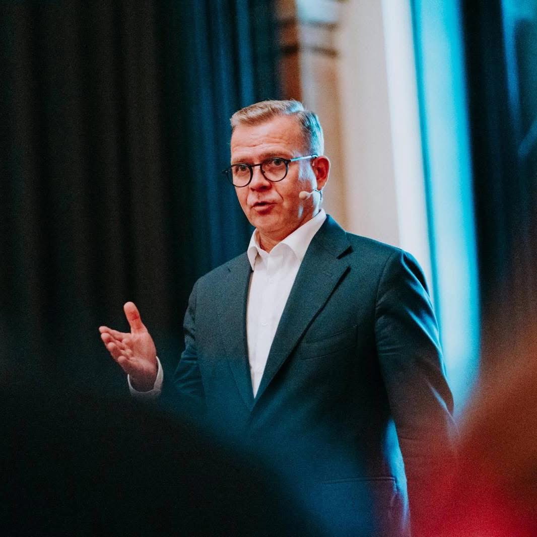 Finland PM Supports Under-15 Social Media Ban