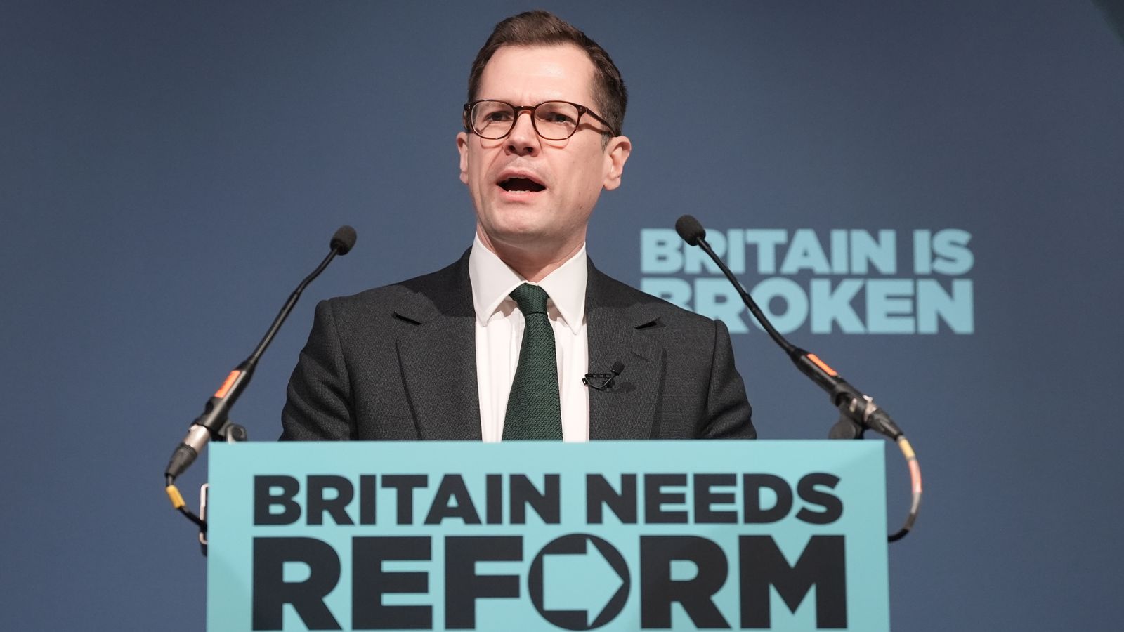 Reform, UK Proposes Ban on Most Benefits for Foreign Nationals