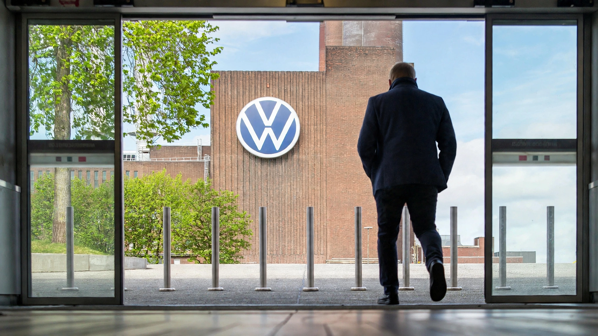 Volkswagen Plans to Lay Off 100,000 Workers by 2030