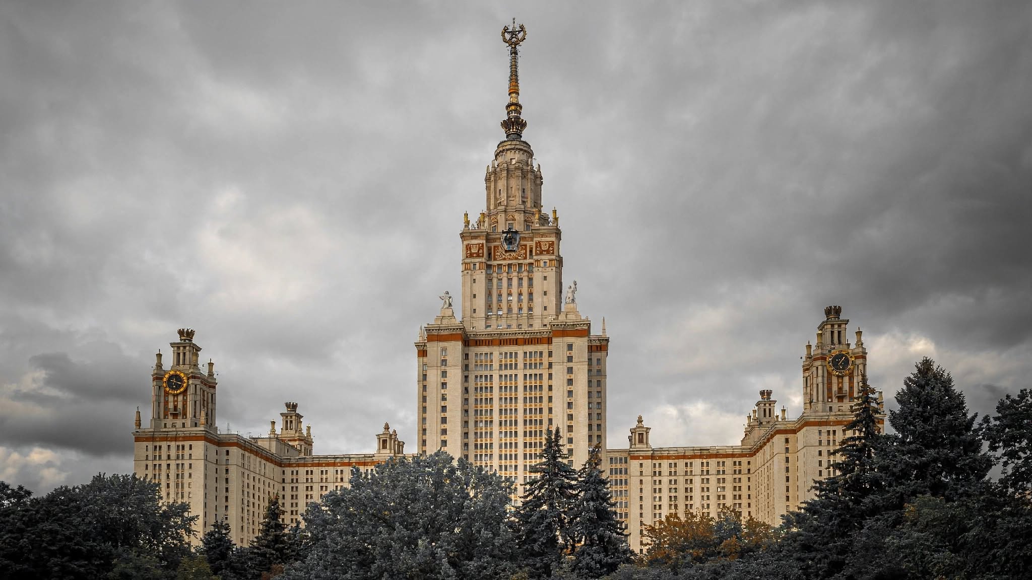 Russia’s Corruption Cases Soar, $30B+ Recovered