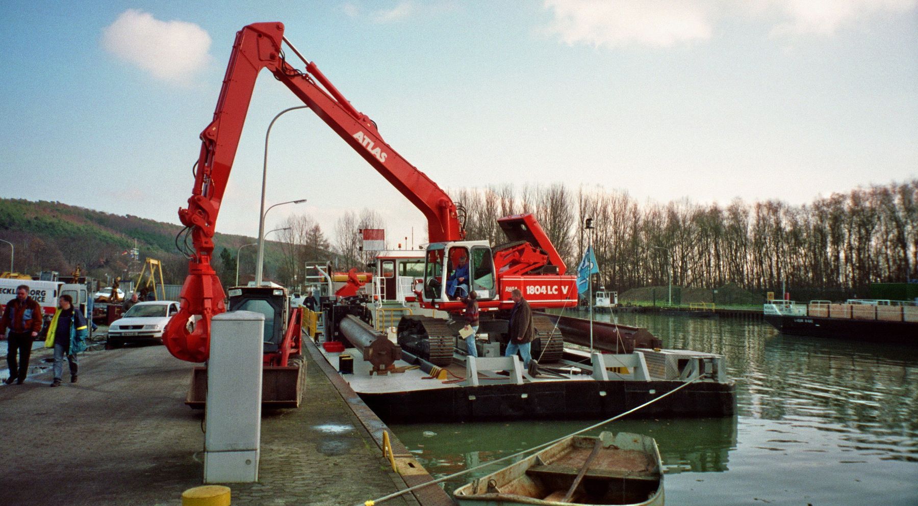 In the new millenium we were consulted to execute all naval architecture and design task to convert and enlarge the excavator vessel "Krabbe".