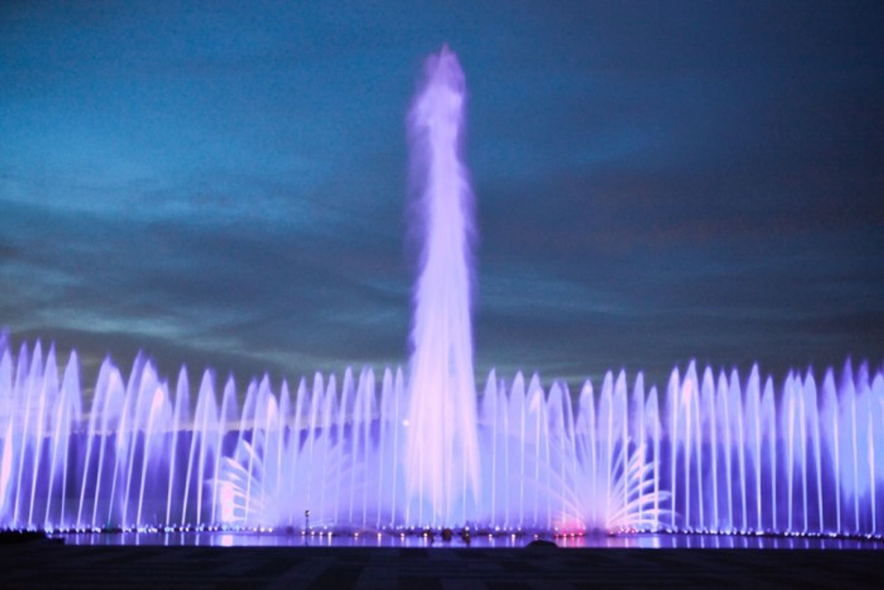 Design of the floating fountain system that has already fascinated countless visitors.