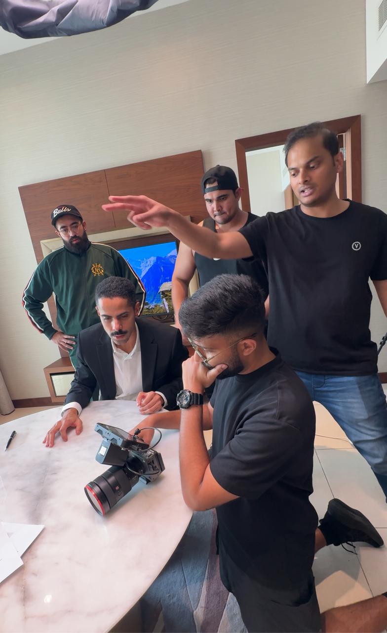 Behind the scenes 1