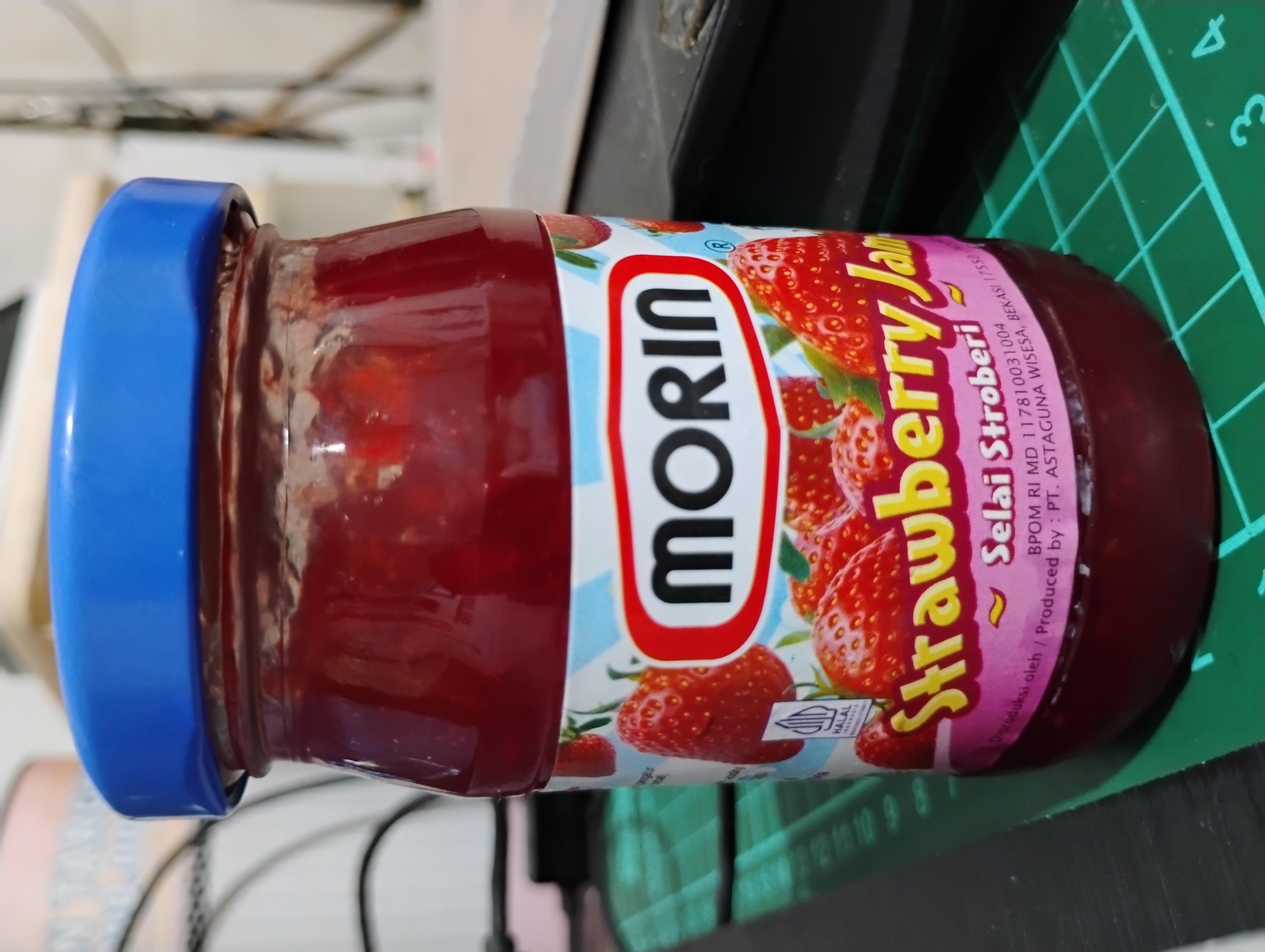 Strawberry jam by Morin