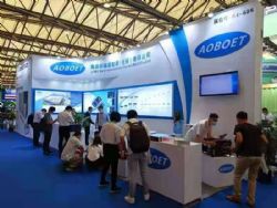 Participates in the SNEC Exhibition