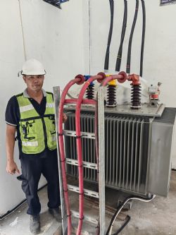  The connection of the Mandiri Mineral Separation Plant to the local electric grid