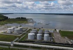 Groupe Somavrac dry and liquid bulk storage facilities at Trois-Rivières