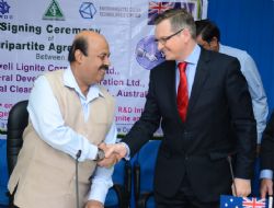 ECT Chairman, Mr Glenn Fozard (pictured, right)