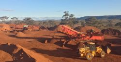Figure 1: Screen operations at Bald Hill Bauxite Project in Spring 2015