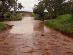 Rapidly flowing water isolates parts of Mereenie Field.