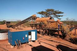 Bulk sampling from Pit LM01 & 250tph Processing Plant in operation