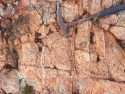 Straight quartz veins