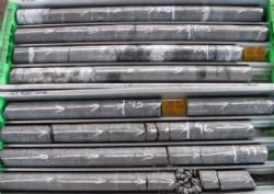 Graphite samples from MODD0010 on 5873L. (i.) Box 35 (top) and Box 33 (bottom).