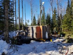 Image of the drill rig at SA-18-10 just north of the Central Aubry prospect.
