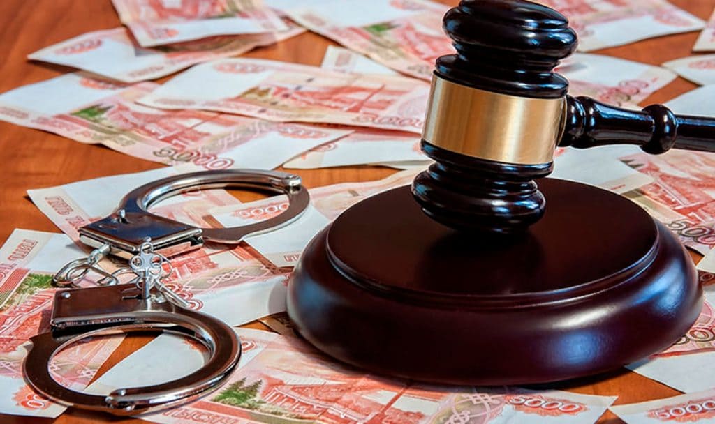 Migrant who threatened a doctor in Vladivostok fined 200,000 rubles
