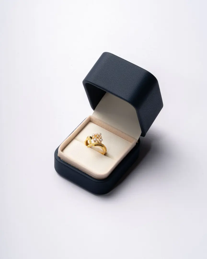 Gold ring