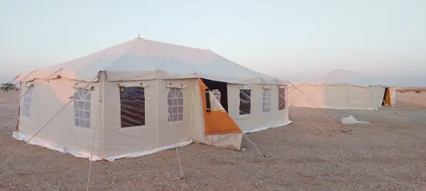 خيام المجلس الشراع مع نوافذ