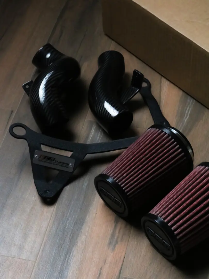 نظام سحب هواء مزدوج من ألياف الكربون ECS Tuning N54