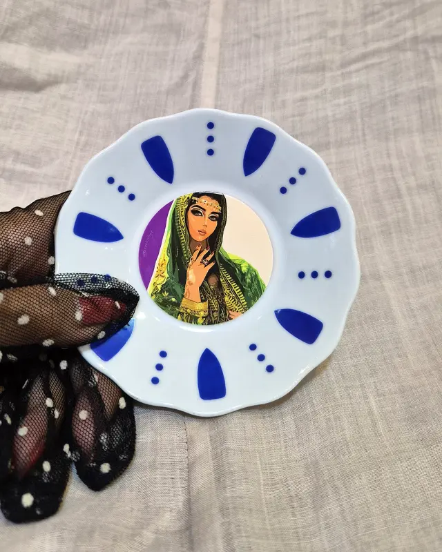 Traditional Saucer 22