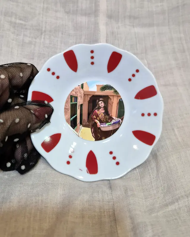 Traditional Saucer 10