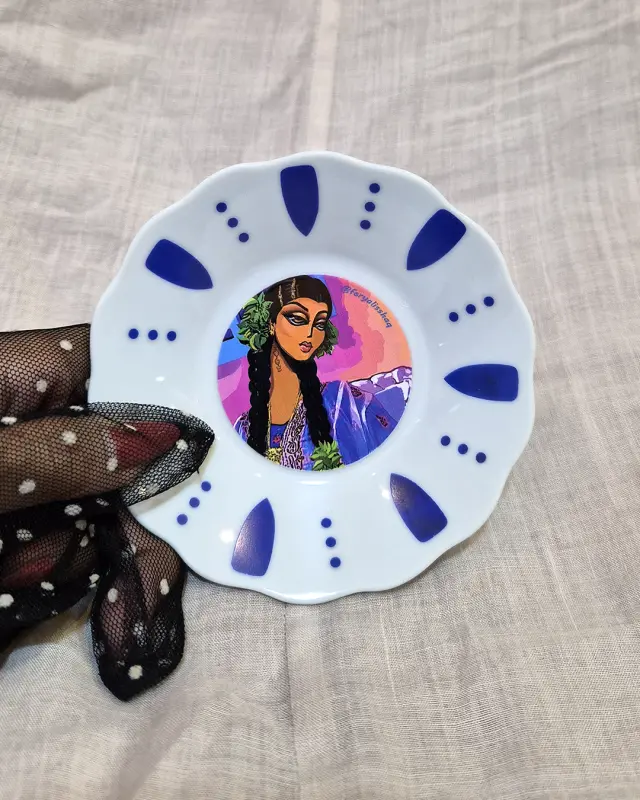 Traditional Saucer 18
