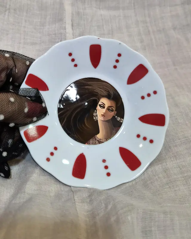 Traditional Saucer 8