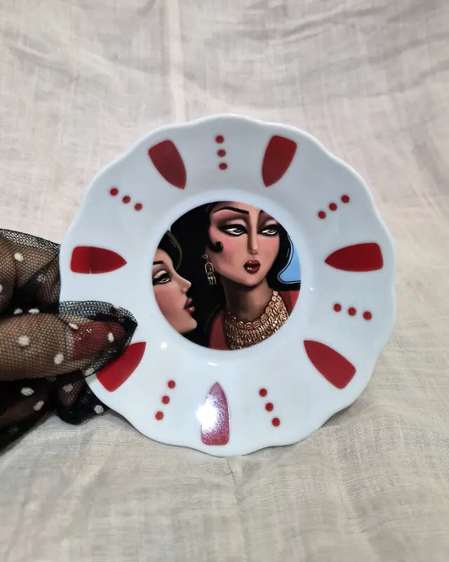 Traditional Saucer 3