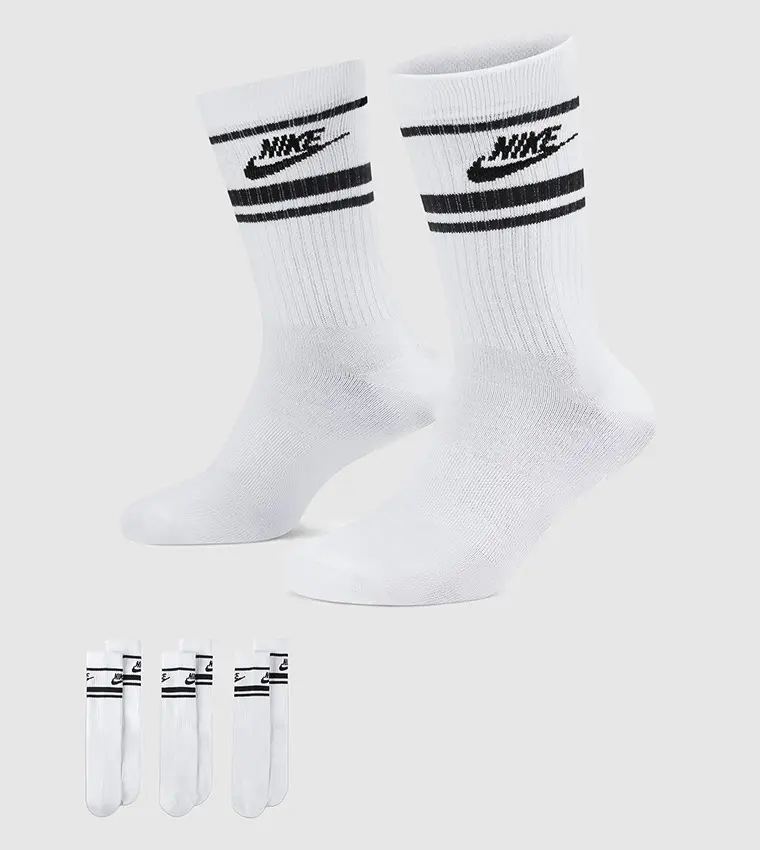 Nike Essential