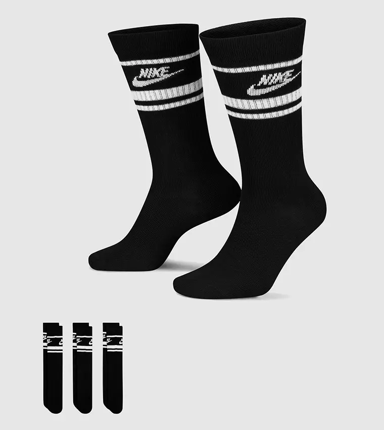 Nike Essential