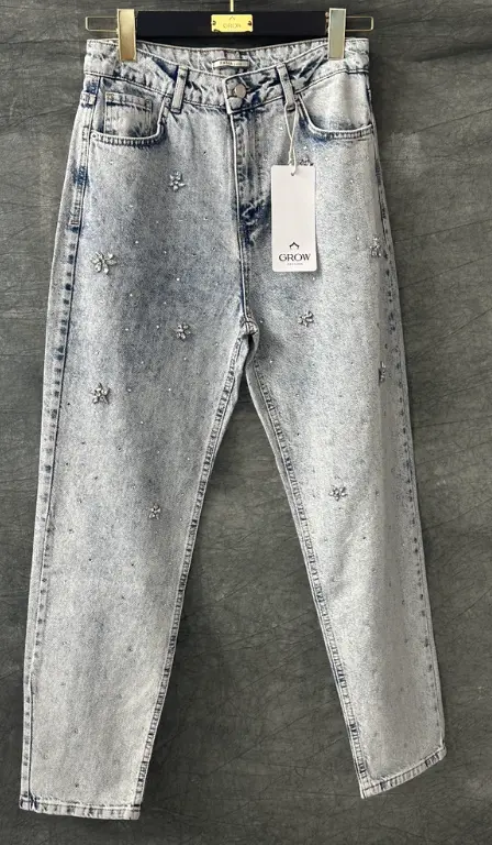 Jeans Whith shells- 702
