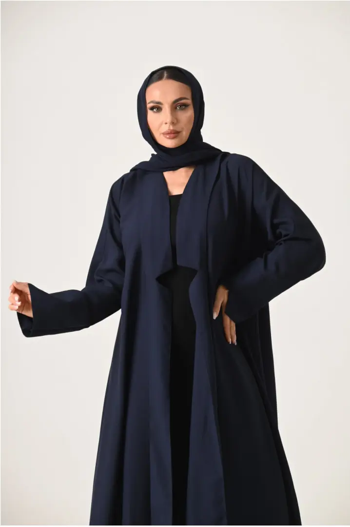 عباية بتصميم انيق