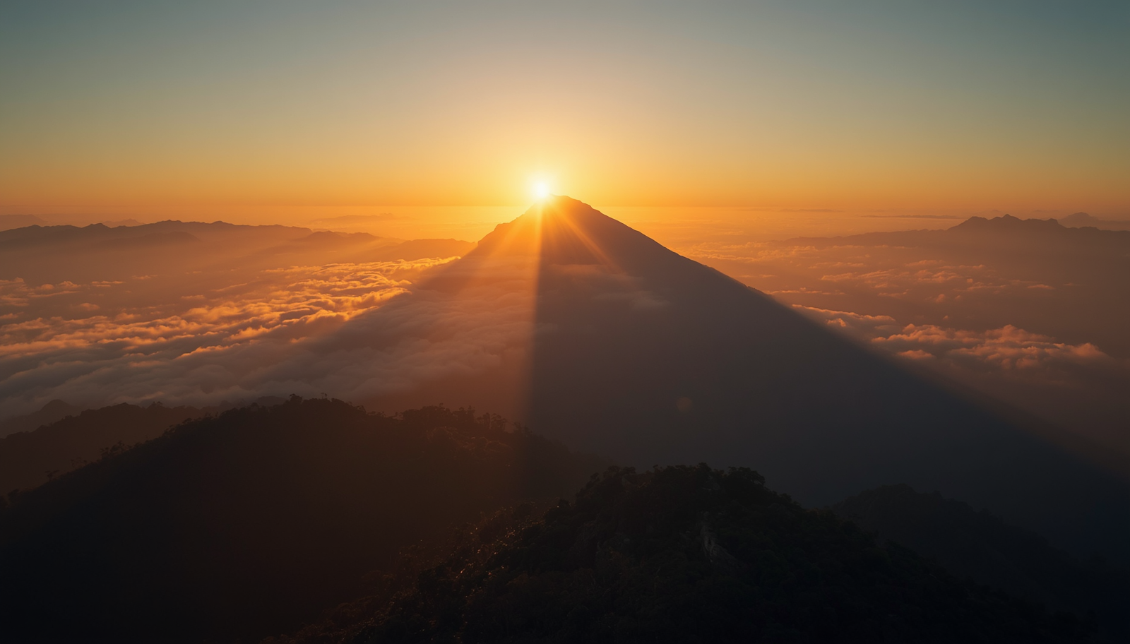 Exploring Sri Pada (Adam's Peak): Culture, History, and Hiking Tips - Gallery 2