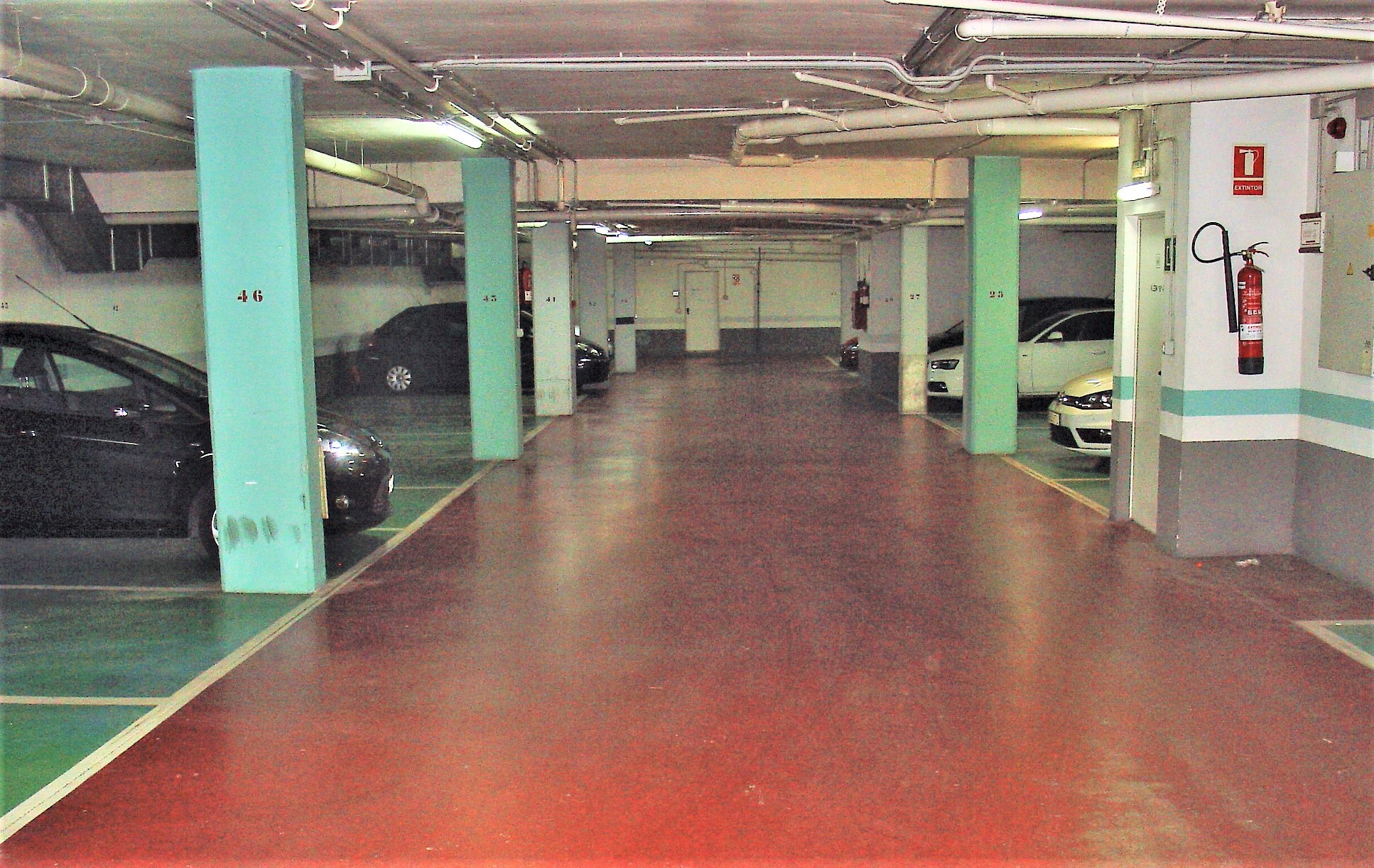 Alquiler Espacio para Moto en garaje en C. Dr Klein 166 en Cardedeu